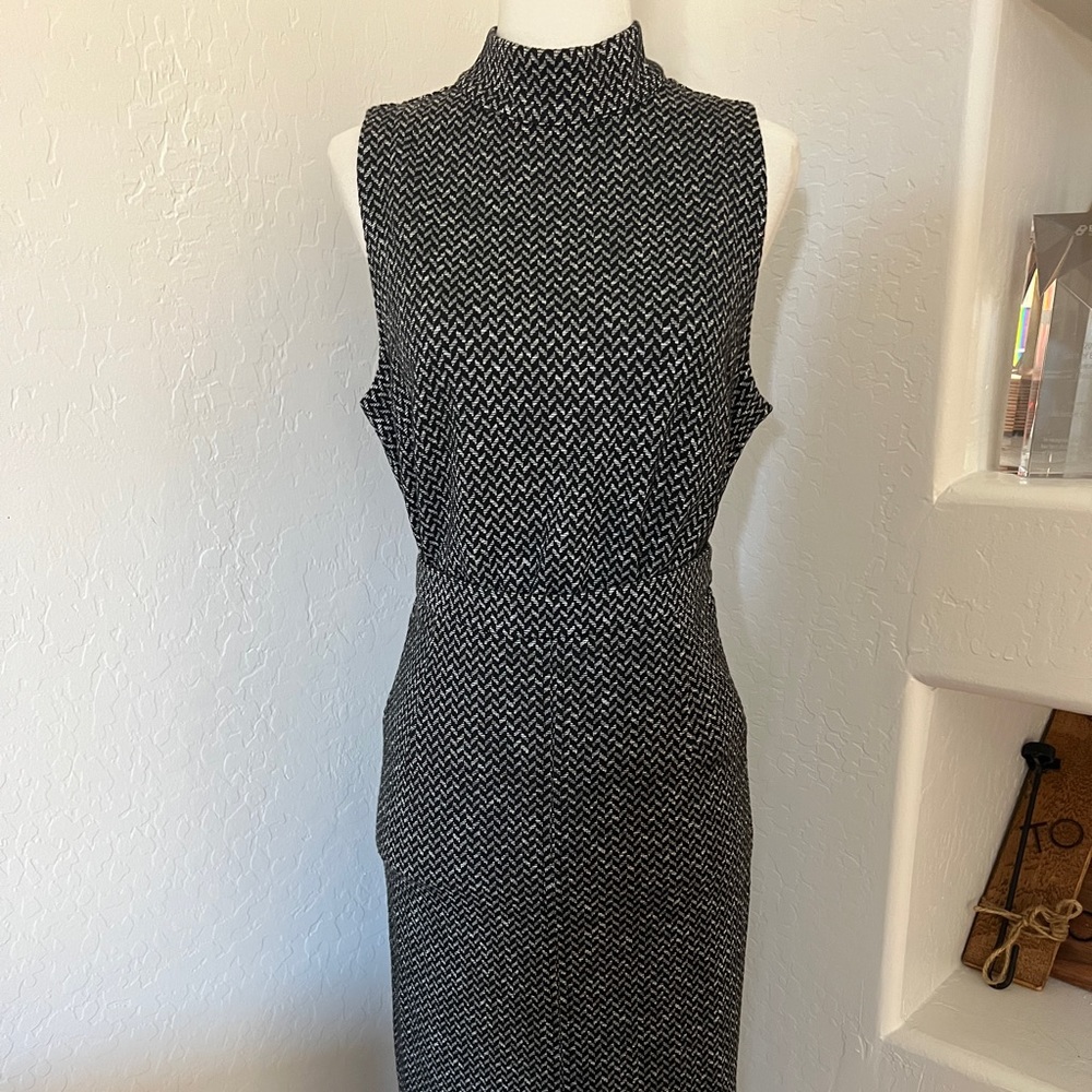 2-Pc Banana Republic Sleeveless Top & Pencil Skirt Business Office Set - Size S